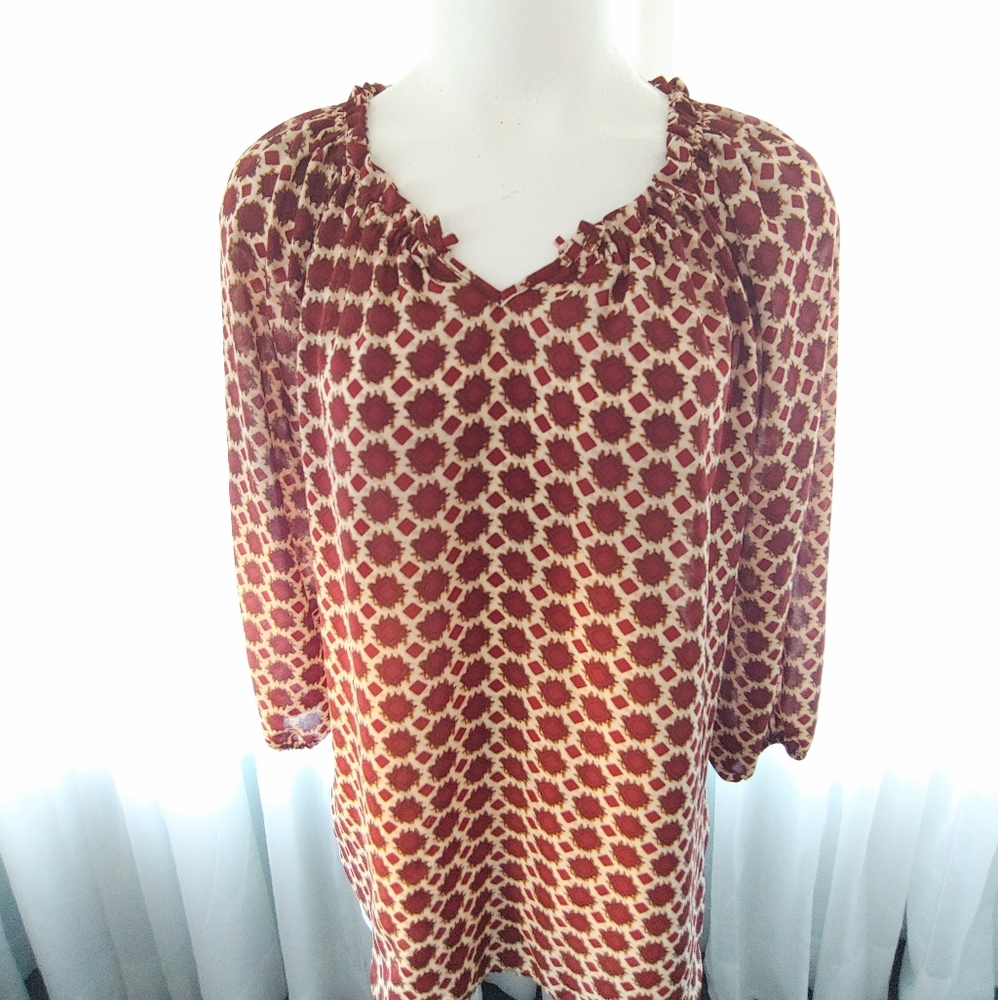 Roz & Ali tunic blouse.  SIZE M.
